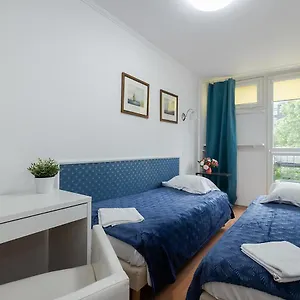 https://22f-unit-rooms-grzybo.warsawhotelspoland.com
